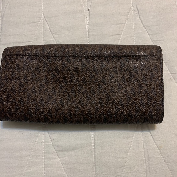 MK Wallet - Picture 2 of 6